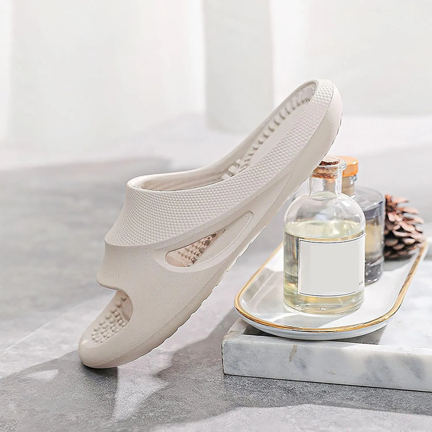Cloud Slippers for Women Shower Slippers Bathroom Sandals Arch Support Sandals Women's Soft Flat Soled Sandal