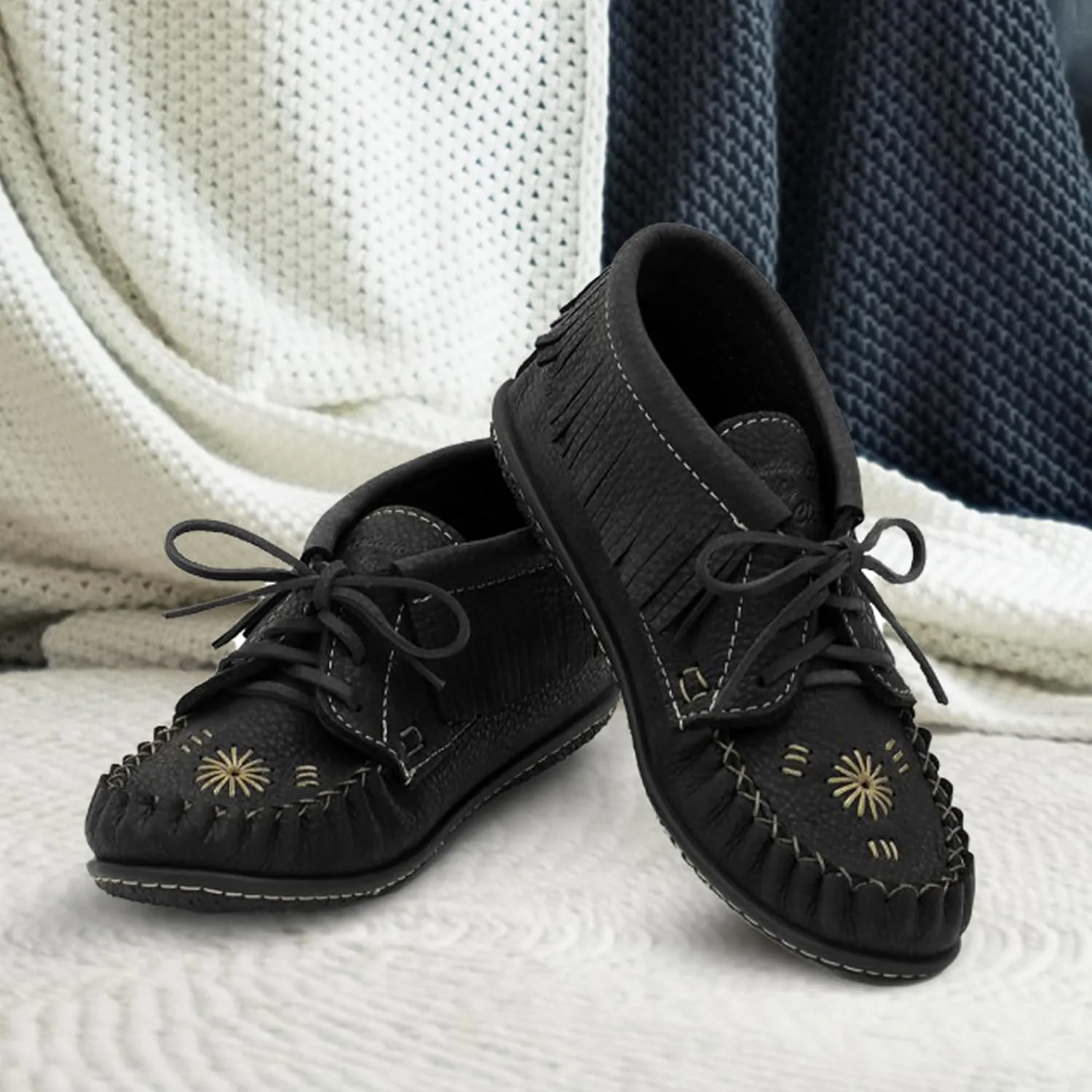 Laurentian Chief Moccasins Women Ankle Boot ?C Stylish Ankle Boots with Inca Embroidery, Comfortable Insole, Durable Rubber Sole, Made in Canada
