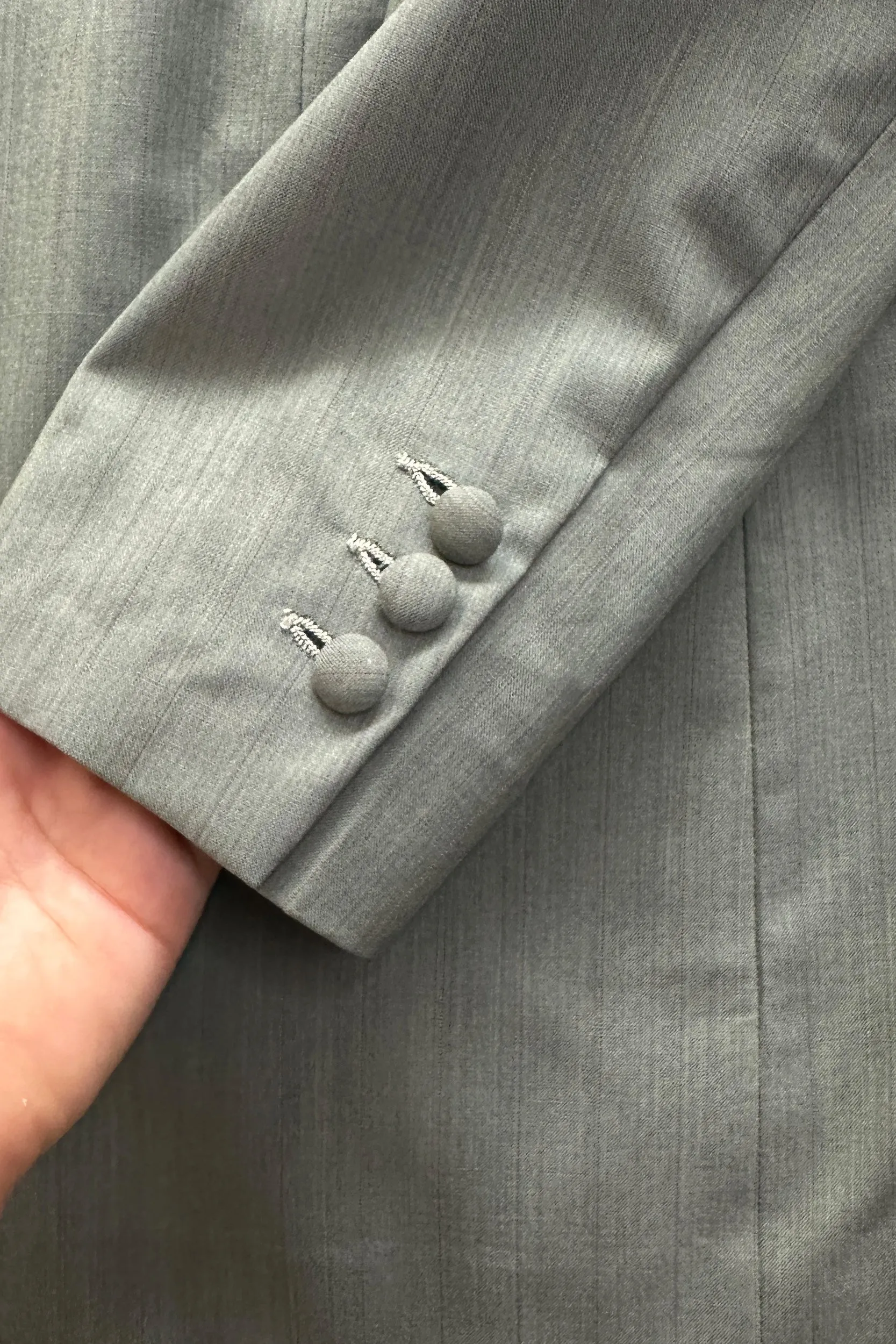RENT: VINTAGE TAILORED HIGH-WAIST TROUSER SUIT — from £39.75 per week