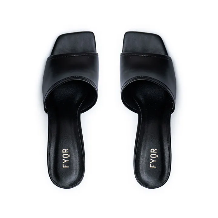 Stay on trend Mule BCM 156